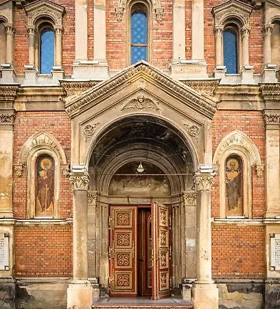 Central Suite Craiova Apartment *