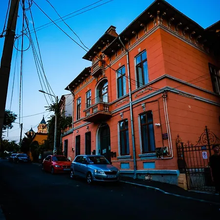 Central Suite Craiova Apartment Craiova