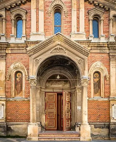 Central Suite Craiova アパート *